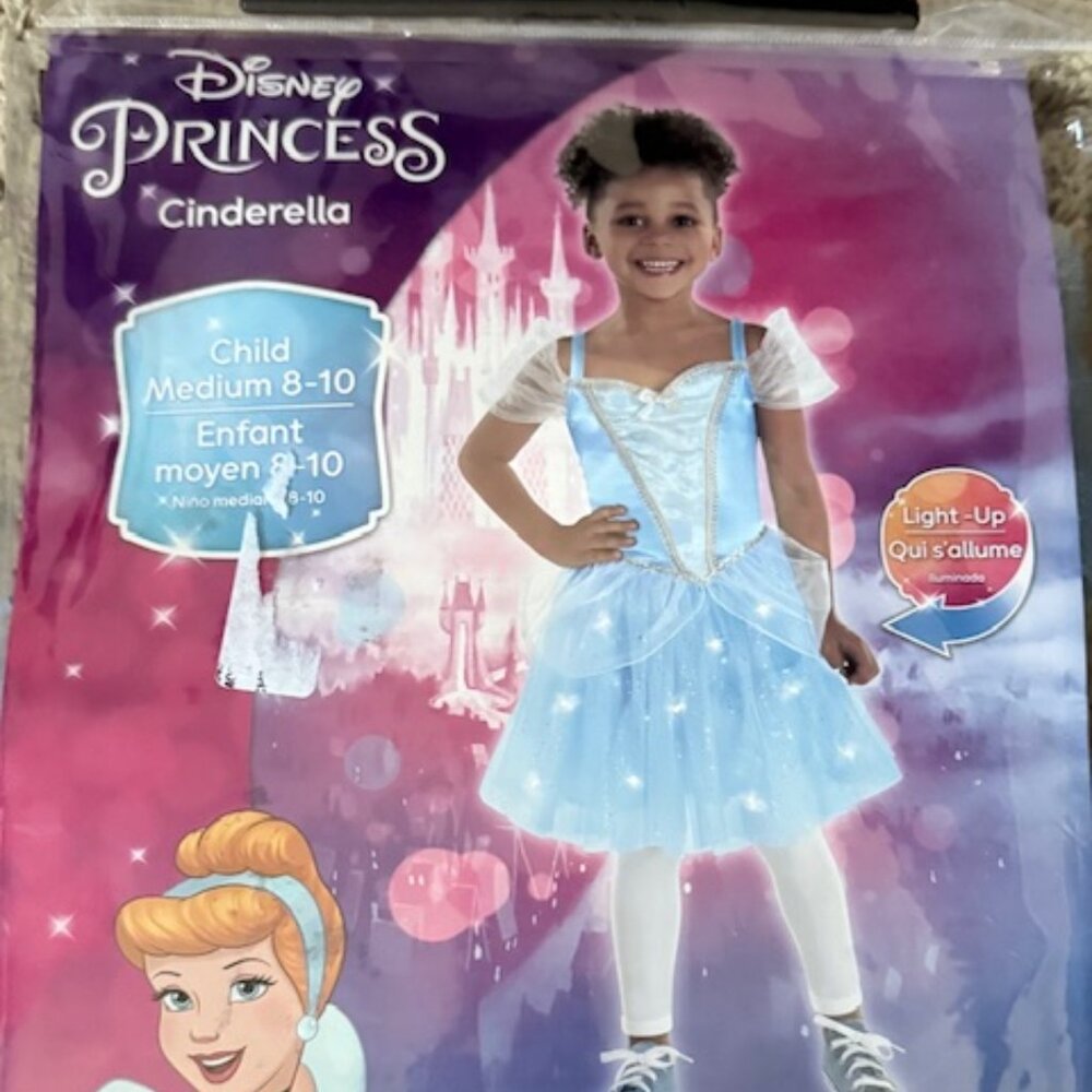 Disney Princess Cinderella Light-Up Costume (Child Medium 8–10)!
